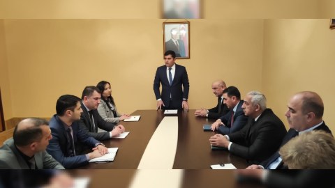 Hacıqabul rayon İcra Hakimiyyətində dəyirmi masa keçirilib - FOTOLAR