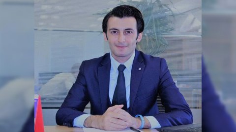 Azərbaycanda politoloq HƏBS OLUNDU