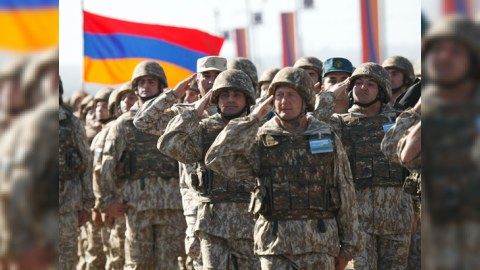 Ermənistanda yüksək vəzifəli hərbçilər CƏZALANDIRILDI