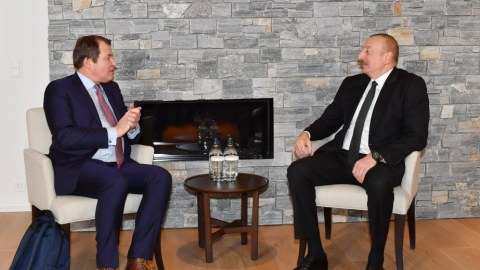İlham Əliyev AYİB-in birinci vitse-prezidenti ilə görüşdü