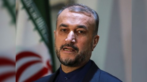 İran Krım və Donbasın ihaqını tanımır 