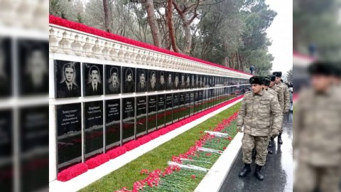 Azərbaycan ordusunda 20 Yanvar tədbirləri - FOTO