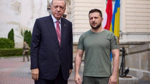 Ərdoğan Zelenski ilə telefon danışığı apardı