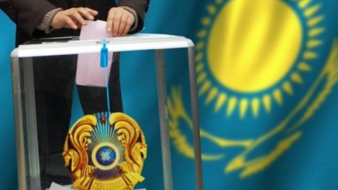 Qazaxıstanda 7 partiya növbədənkənar seçkilərə buraxıldı