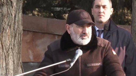 Paşinyan ordudakı problemləri etiraf etdi