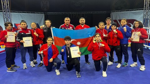 Boksçularımız Millətlər kubokunda 11 medal qazanıb - FOTOLAR