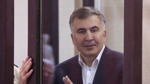 Saakaşvili koronavirusa YOLUXDU 