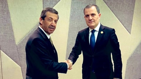 Ceyhun Bayramov Şimali Kiprin XİN başçısı ilə görüşdü