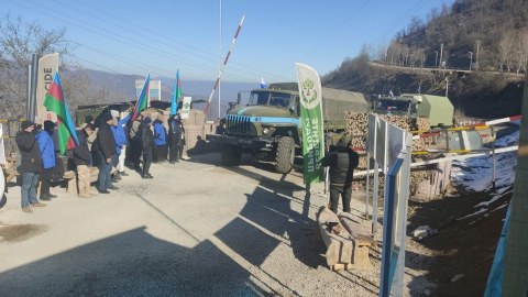 Bu gün 27 avtomobil Laçın yolundan keçib