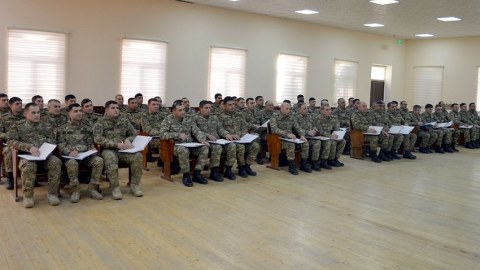 Müdafiə nazirinin tapşırıqları zabitlərə çatdırıldı