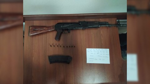 Yevlax sakini avtomat satarkən yaxalandı
