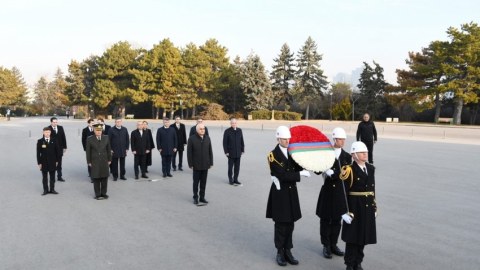 Baş nazirin müavini Fuat Oktayla görüşdü - YENİLƏNİB