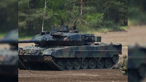 Daha bir ölkə Ukraynaya tank göndərməyi düşünür 