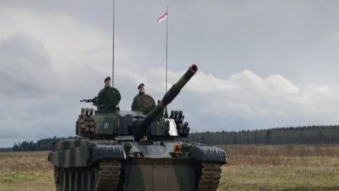 Polşa Ukraynaya əlavə 60 tank göndərməyə hazırlaşır