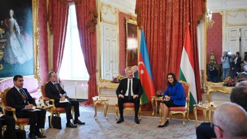 Əlbəttə, enerji gündəliyimizdə birinci yerdədir - Prezident