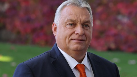 İlham Əliyevdən uğurlu olmağı öyrənməliyəm - Orban 