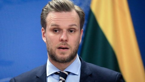 Litva Avropa ölkələrini rus səfirləri qovmağa çağırdı
