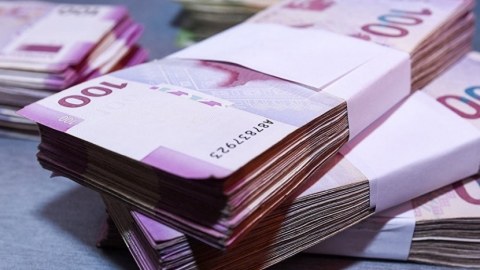 Azərbaycanda pul bazası azalıb