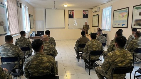 PUA kursunu bitirən hərbçilərə sertifikatlar verildi