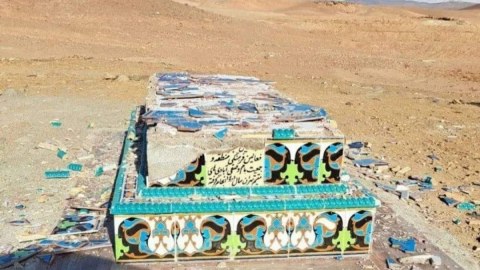 İranda vandalizm - Azərbaycan şairinin məzarı dağıdıldı