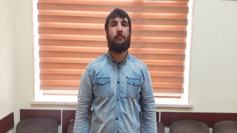 Küçədə azyaşlını döyən şəxs tutuldu