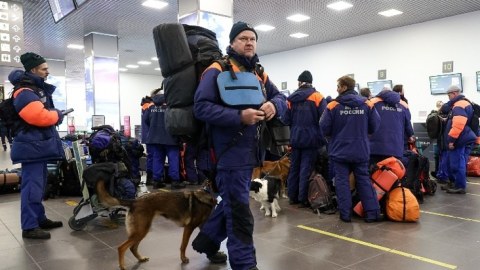 Rusiya xilasediciləri Adanaya yola düşdü 