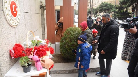 Bakıda zəlzələ qurbanları anılır - FOTOLAR