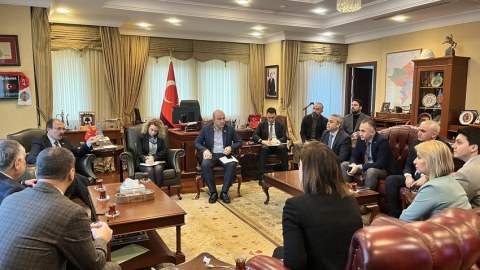 Səfir “Qardaş köməyi”nin üzvləri ilə görüşdü - FOTO
