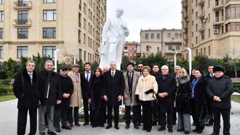 Prezident bəstəkar Tofiq Quliyevin abidəsinin AÇILIŞINDA
