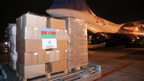 Heydər Əliyev Fondunun yardımı Türkiyəyə çatdı
