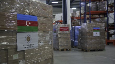 Mehriban Əliyevanın göstərişi ilə göndərilən yardım Qaziantepə çatdı - VİDEO