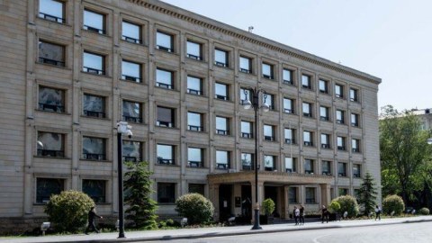 Vergi Xidmətinin vəzifəli şəxslərinin geyim formaları yenilənir