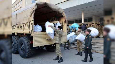 Müdafiə Nazirliyi Türkiyəyə yardım göndərdi - FOTOLAR