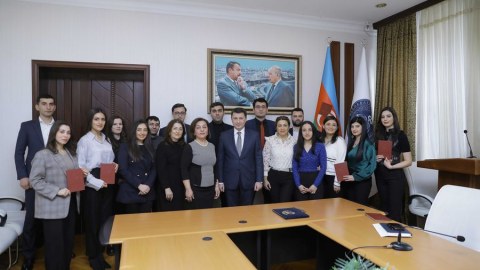 Magistrlara diplomlar təqdim olunub - FOTOLAR