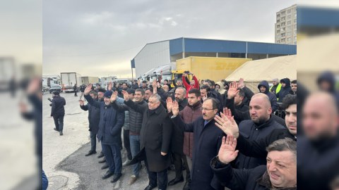 Azərbaycandan Türkiyəyə daha 20 TIR yardım yola salınıb