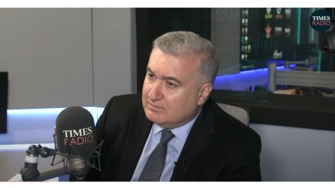Səfir Britaniya radiosunda Laçın yolundakı aksiyadan danışdı