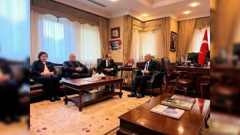 Qərbi azərbaycanlılar Türkiyə səfirliyini ziyarət edib