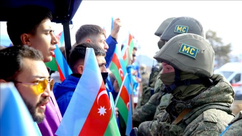 Laçın dəhlizinin içində və çölündə...