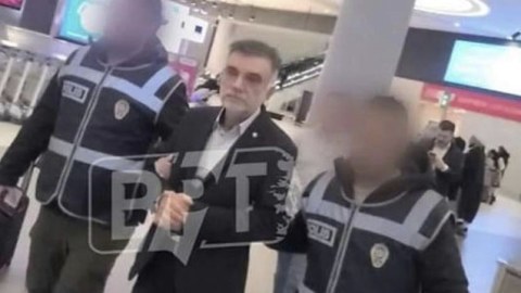 Dağılan binanın podratçısı ölkədən qaçarkən TUTULDU