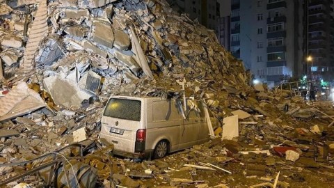 Dağıntıdan çıxarılan 20 min nəfər başqa bölgələrə təxliyyə edilib 