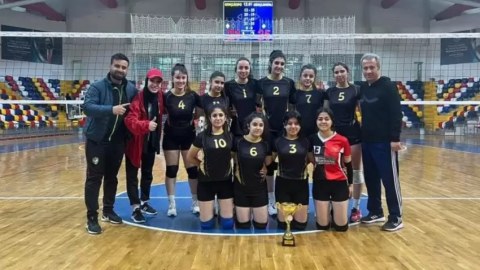 Daha iki voleybolçu zəlzələdə həlak olub