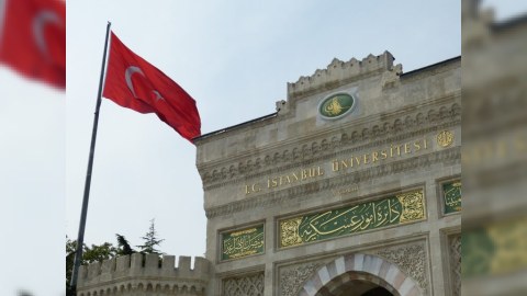 Türkiyədə ali təhsil yaya qədər onlayn olacaq