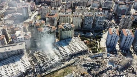 Zəlzələdə dağılan binalara görə 29 nəfər həbs olundu