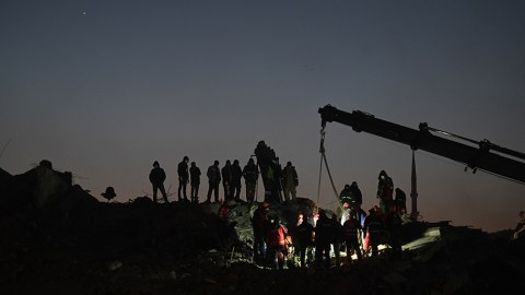 Təxliyə olunmaq istəyənlərin nəzərinə - Səfirlikdən müraciət