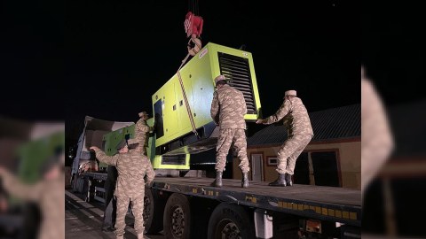 Müdafiə Nazirliyi Türkiyəyə generatorlar göndərdi - FOTOLAR