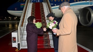 Sahibə Qafarova Rusiyaya getdi