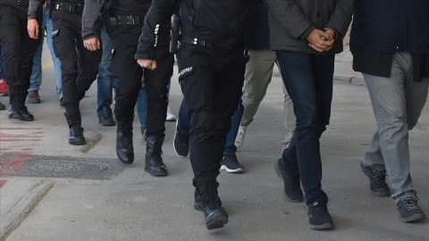 Zəlzələyə görə daha 32 nəfər həbs edildi