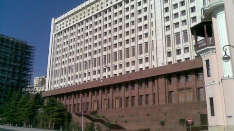 Əfvlə bağlı daha 100 müraciətə baxıldı