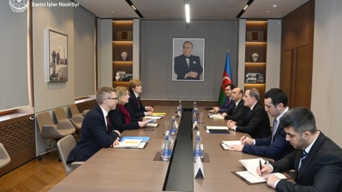 Ceyhun Bayramov Aİ səfiri ilə Laçın yolunu müzakirə etdi 