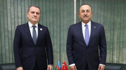 Ceyhun Bayramov Çavuşoğluya ZƏNG ETDİ